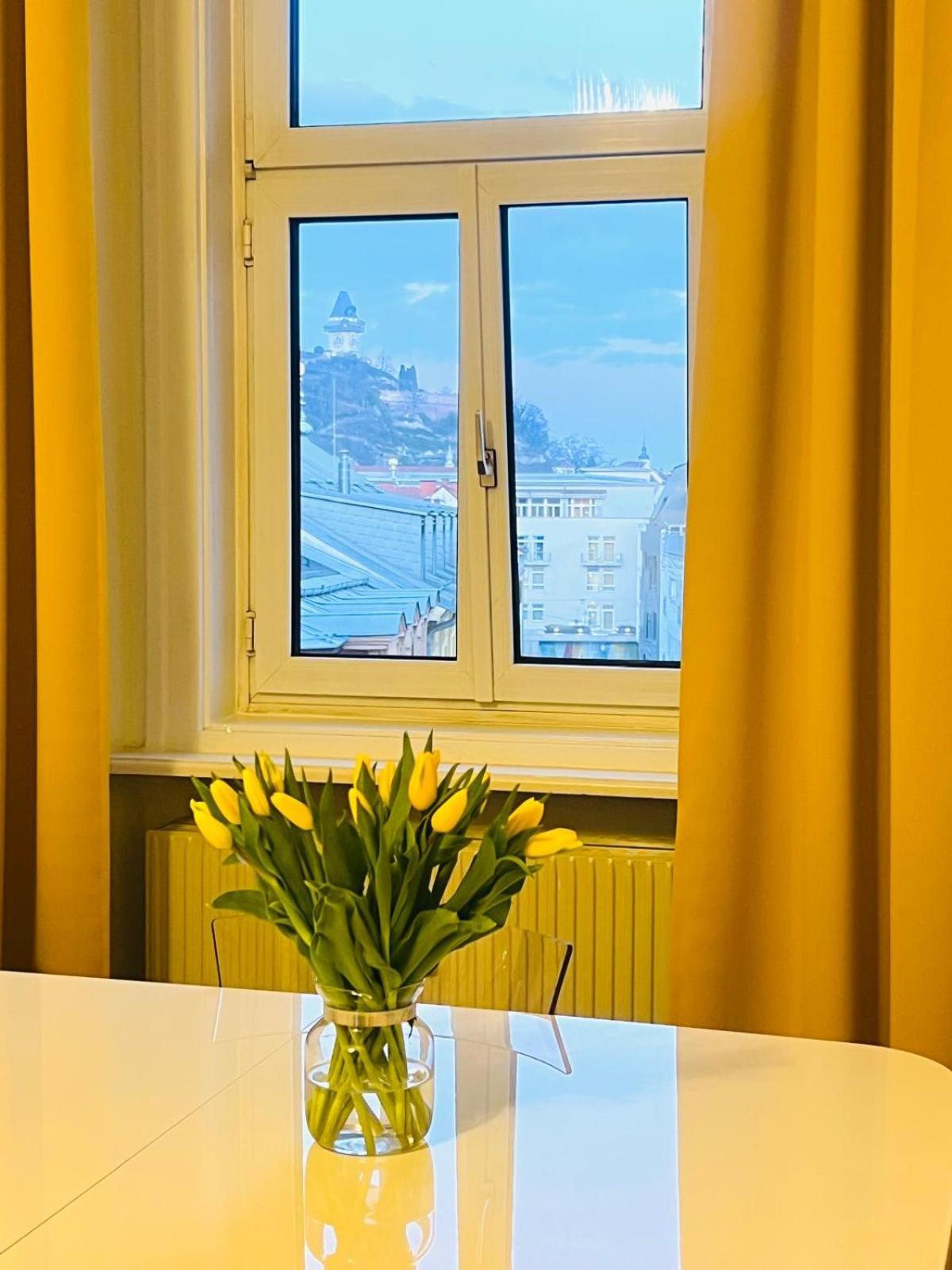 Apstay City Center Deluxe ǀ Free Parking ǀ Self Check-In Graz Eksteriør billede