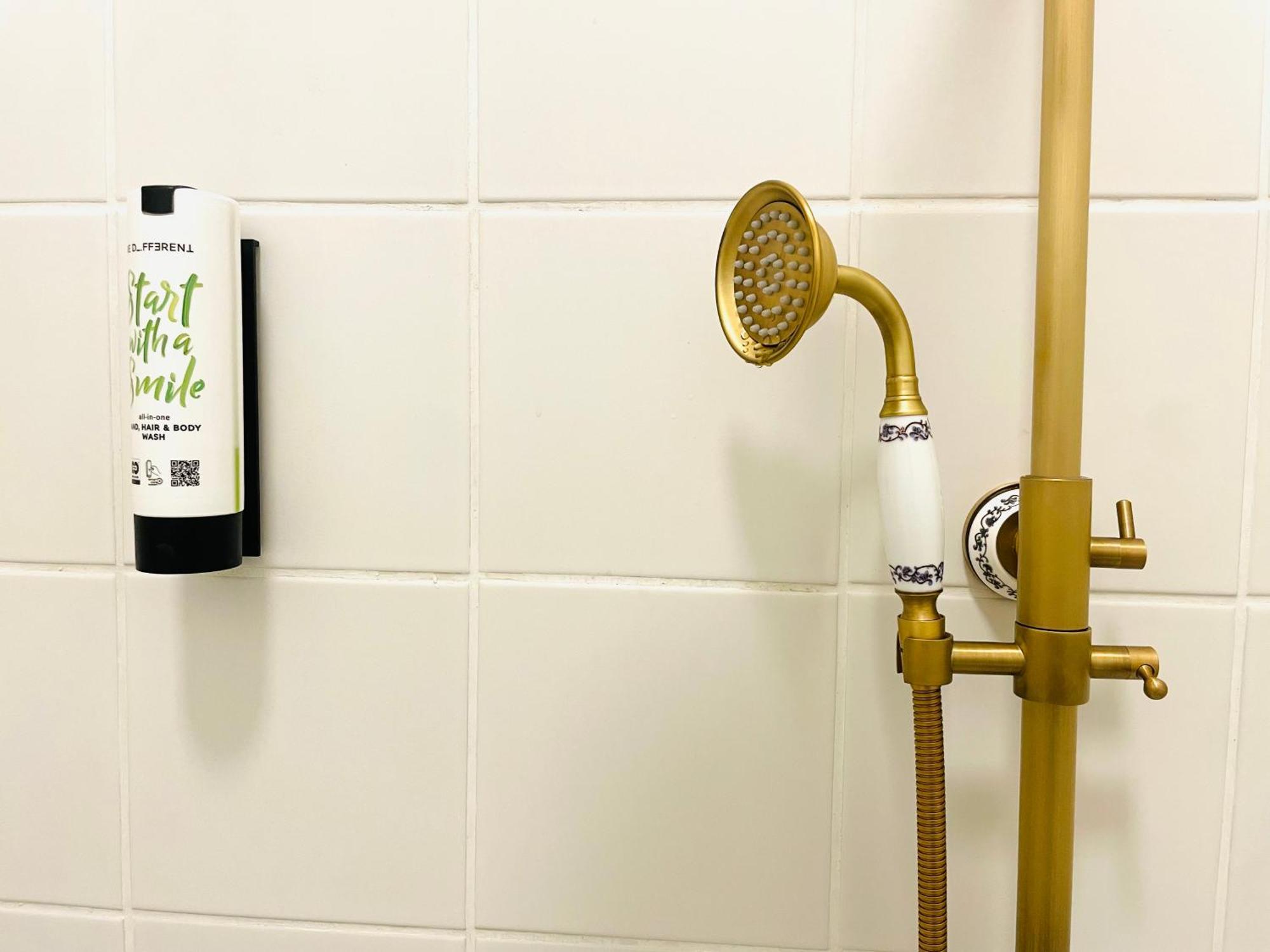 Apstay City Center Deluxe ǀ Free Parking ǀ Self Check-In Graz Eksteriør billede