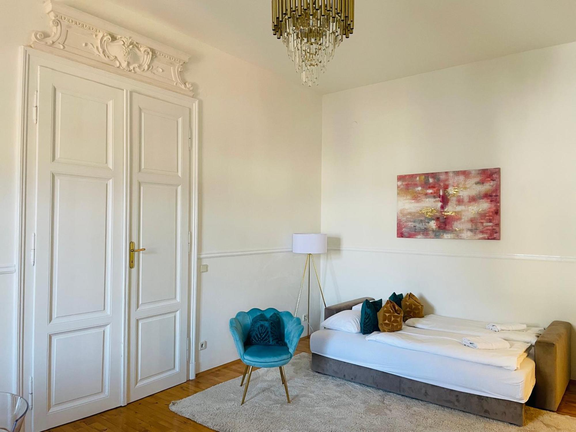 Apstay City Center Deluxe ǀ Free Parking ǀ Self Check-In Graz Eksteriør billede